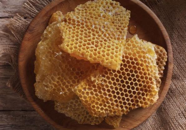 مشخصات عسل کنار اصل چیست؟